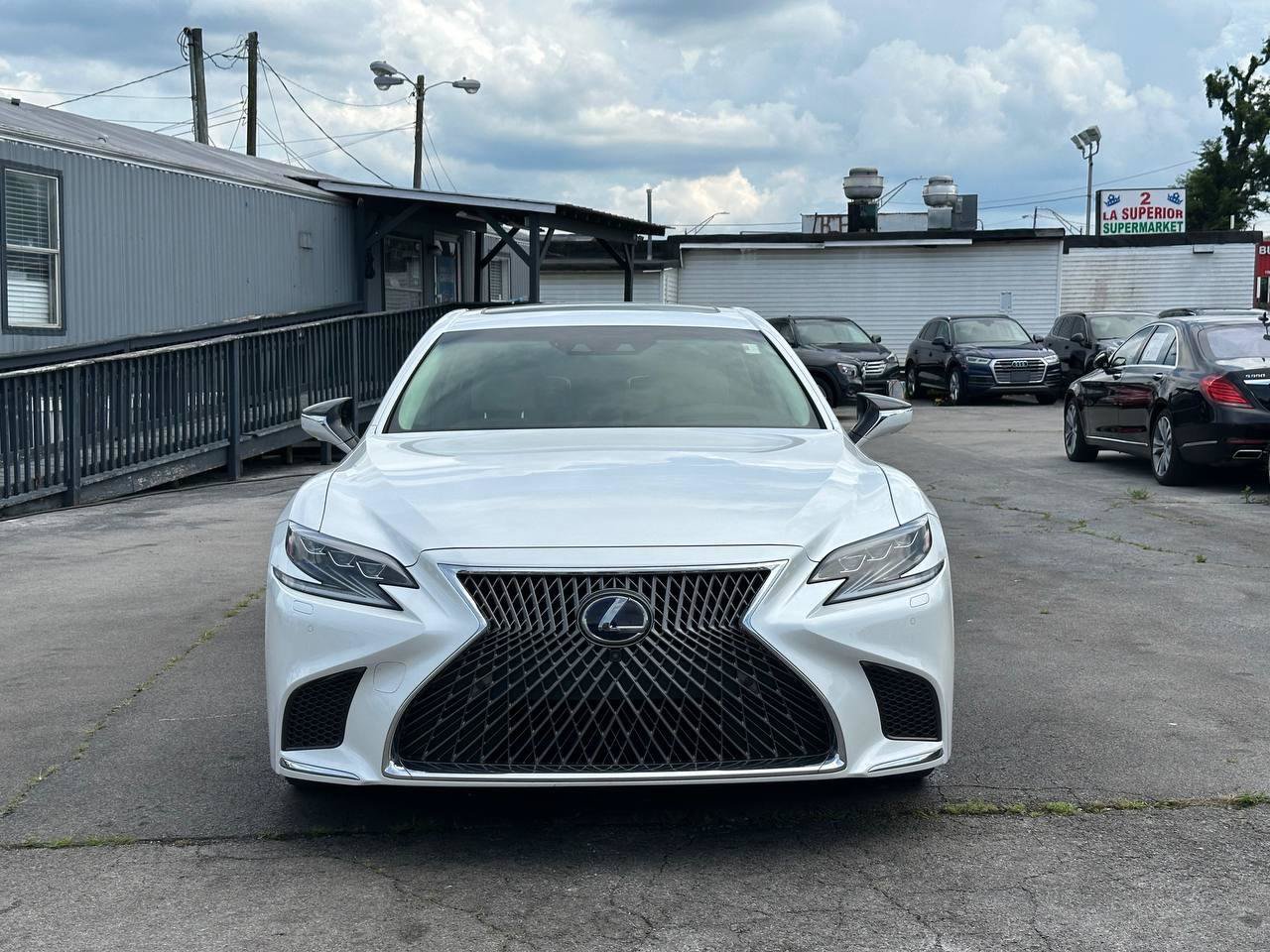 Used 2018 Lexus LS 500h AWD w/ Luxury Package image 5
