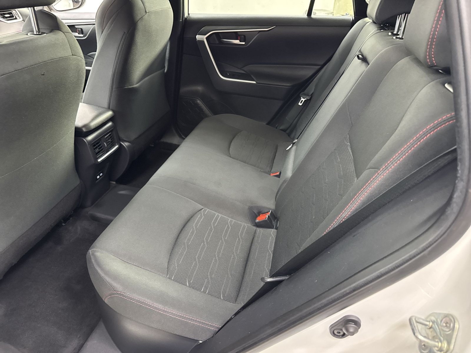 Used 2025 Toyota RAV4 SE w/ Weather & Moonroof Package AWD/4WD image 37