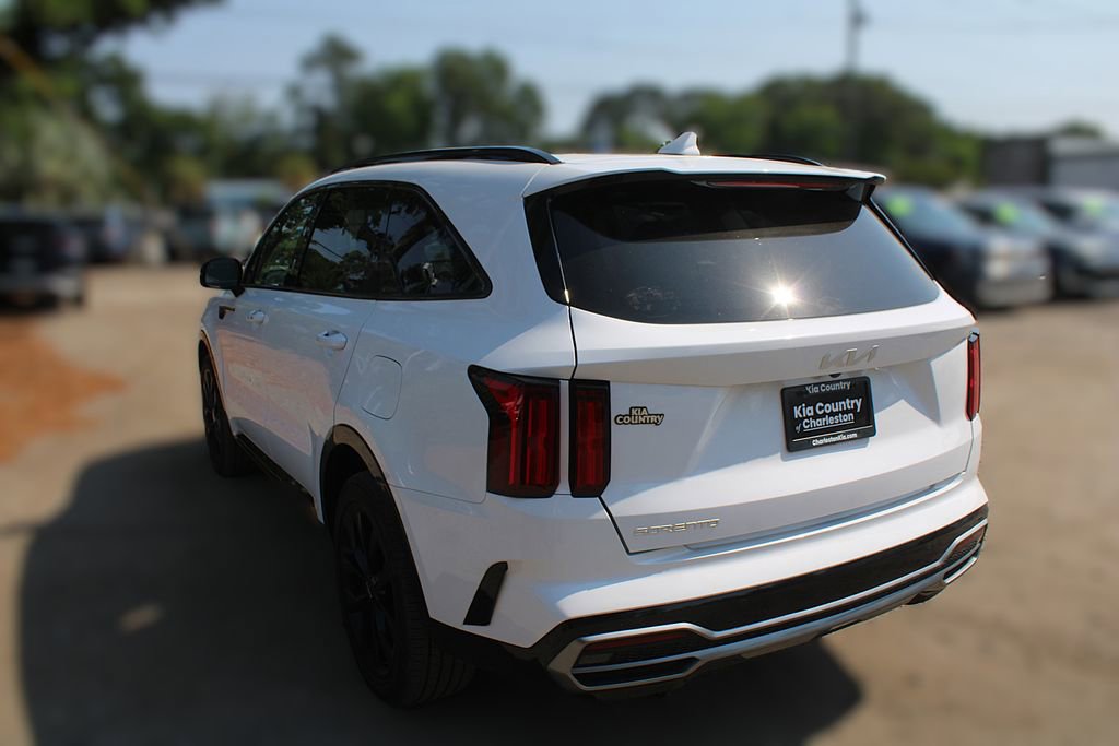 Certified 2023 Kia Sorento SX FWD image 13