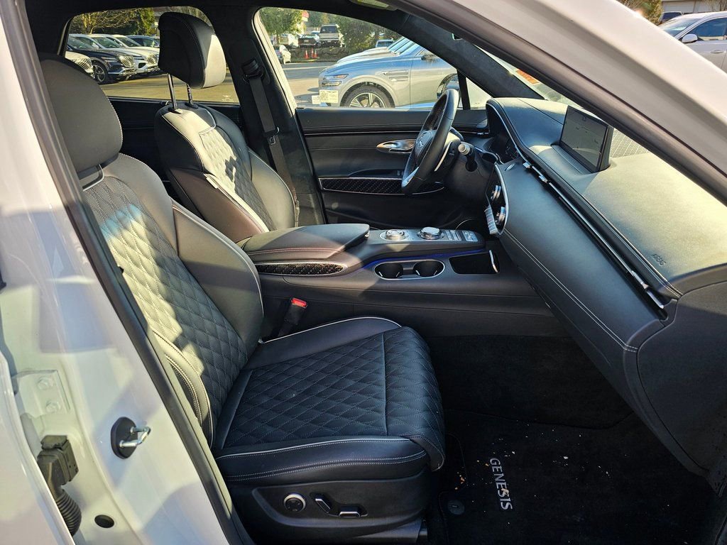 Certified 2025 Genesis GV70 3.5T Sport w/ Sport Prestige Package image 29
