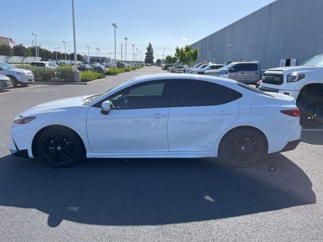 Used 2025 Toyota Camry SE w/ Convenience Package FWD image 8