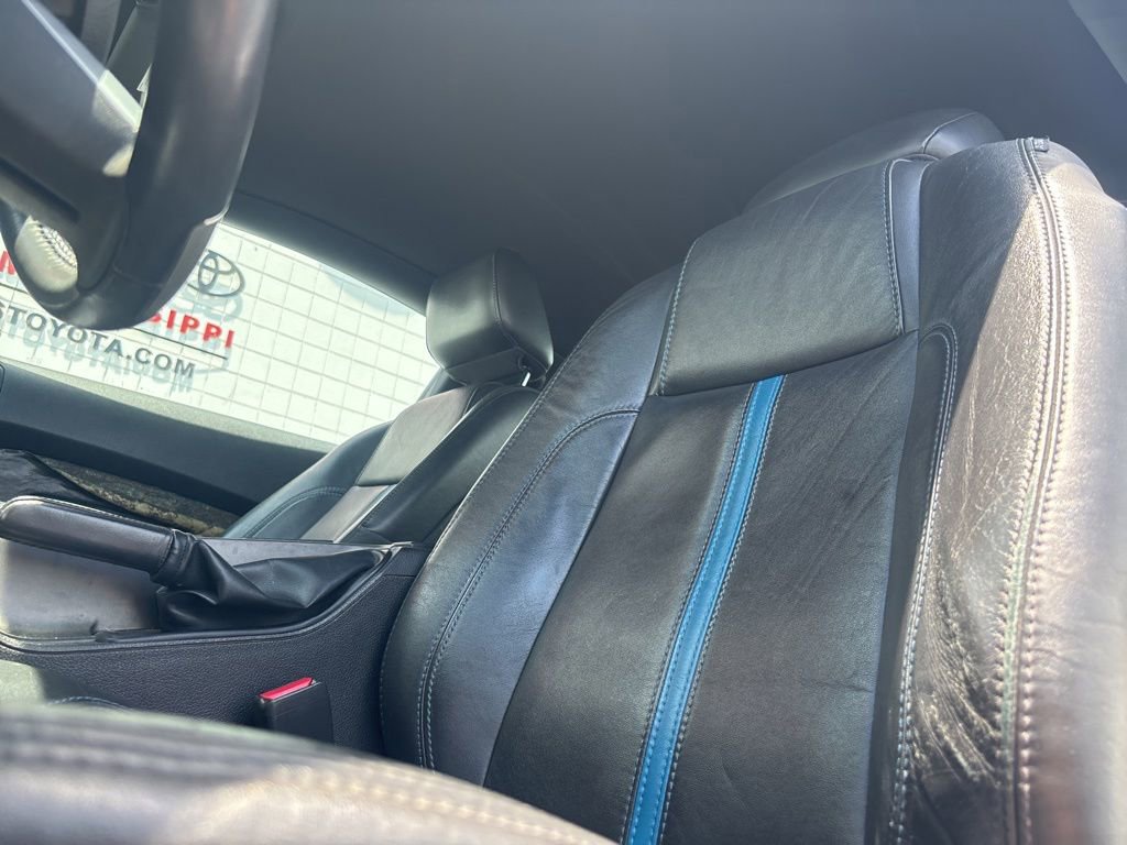 Used 2010 Ford Mustang GT Premium RWD image 9