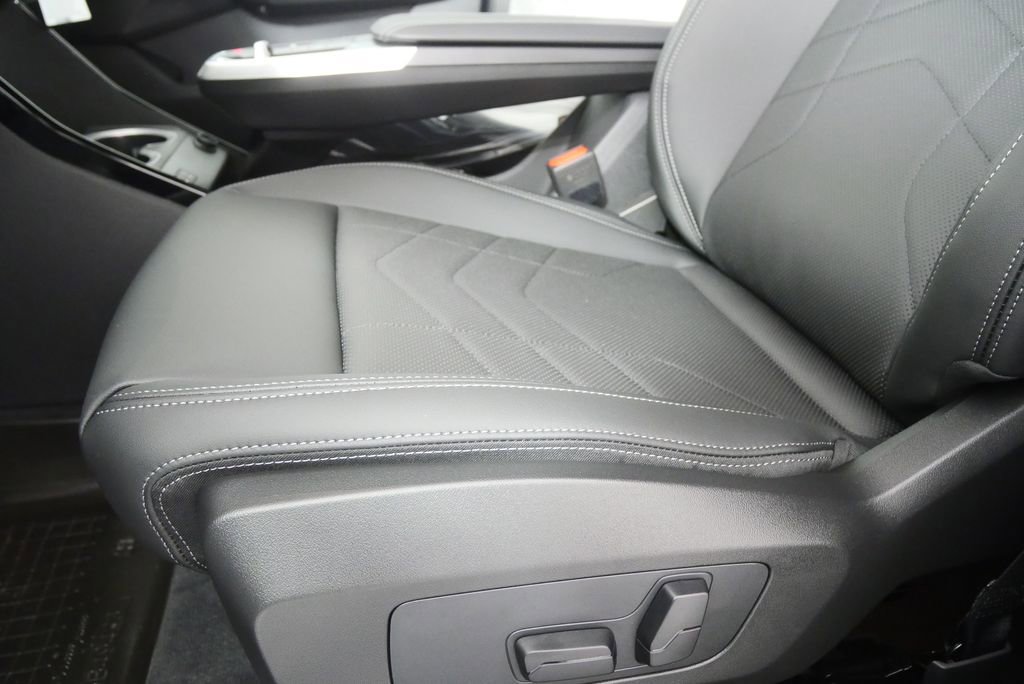 Used 2026 BMW X1 xDrive28i image 10