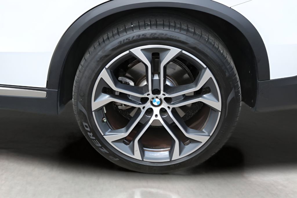 Used 2025 BMW X5 sDrive40i RWD image 9