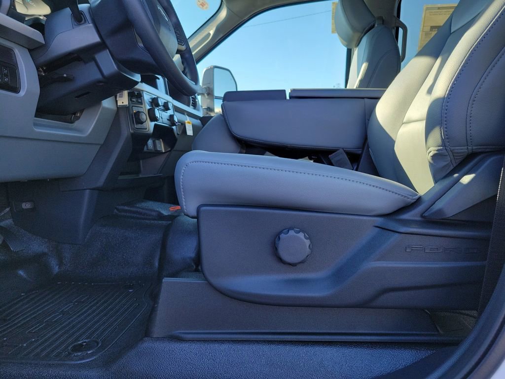New 2026 Ford F450 XL image 19