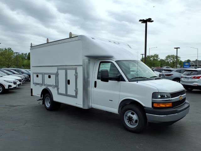 New 2026 Chevrolet Express 3500 w/ Power Convenience Package RWD image 1