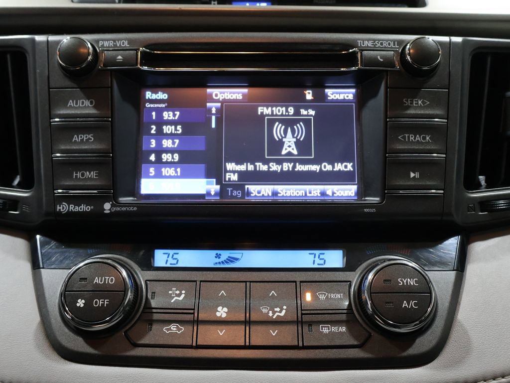 Used 2015 Toyota RAV4 XLE image 26