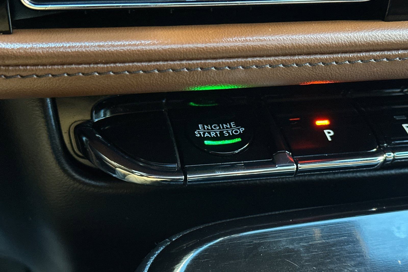 Used 2023 Lincoln Nautilus Reserve w/ Equipment Group 202A image 22