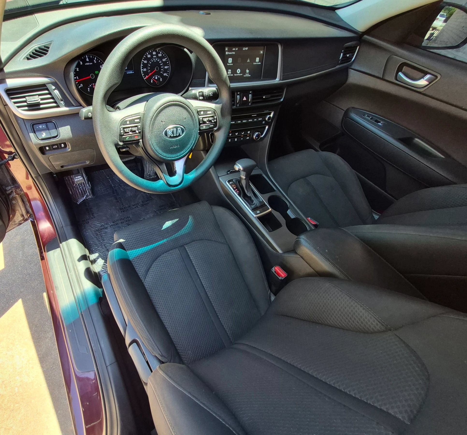 Used 2018 Kia Optima LX FWD image 9