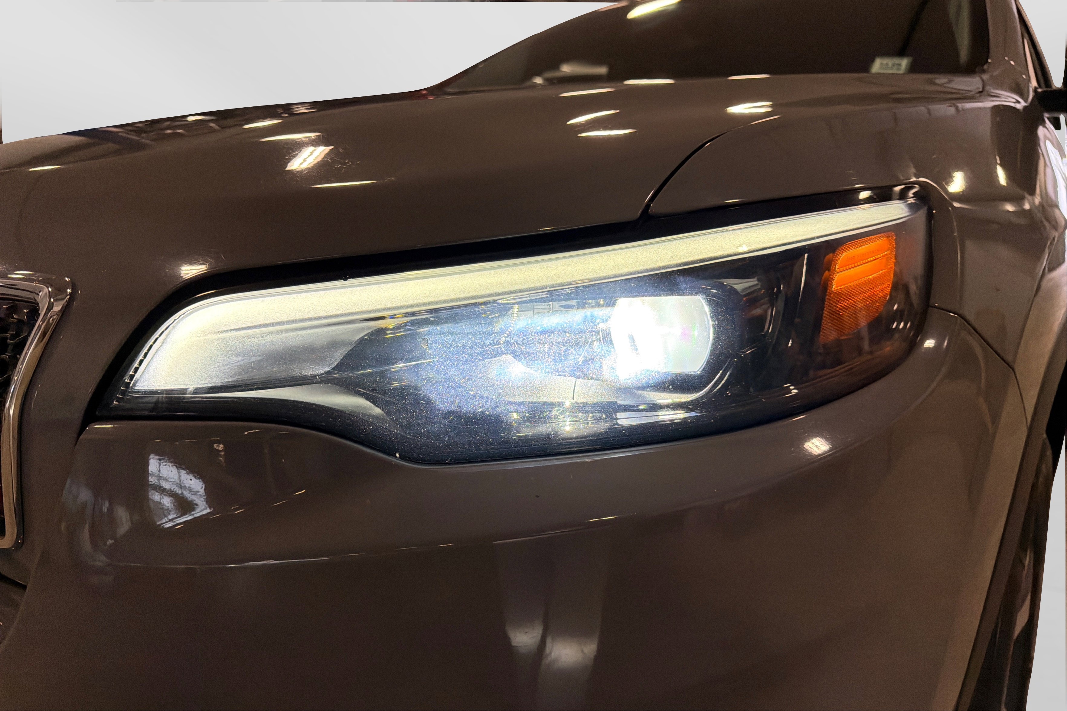 Used 2020 Jeep Cherokee Limited AWD/4WD image 13