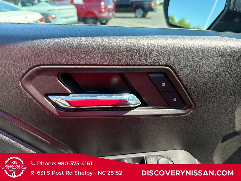 Used 2023 Chevrolet Colorado LT w/ LT Convenience Package RWD image 11