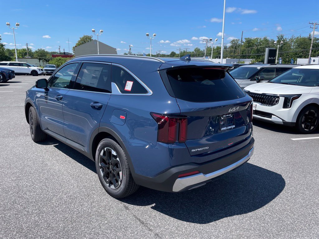 New 2026 Kia Sorento S w/ S Panoramic Sunroof Package FWD image 5