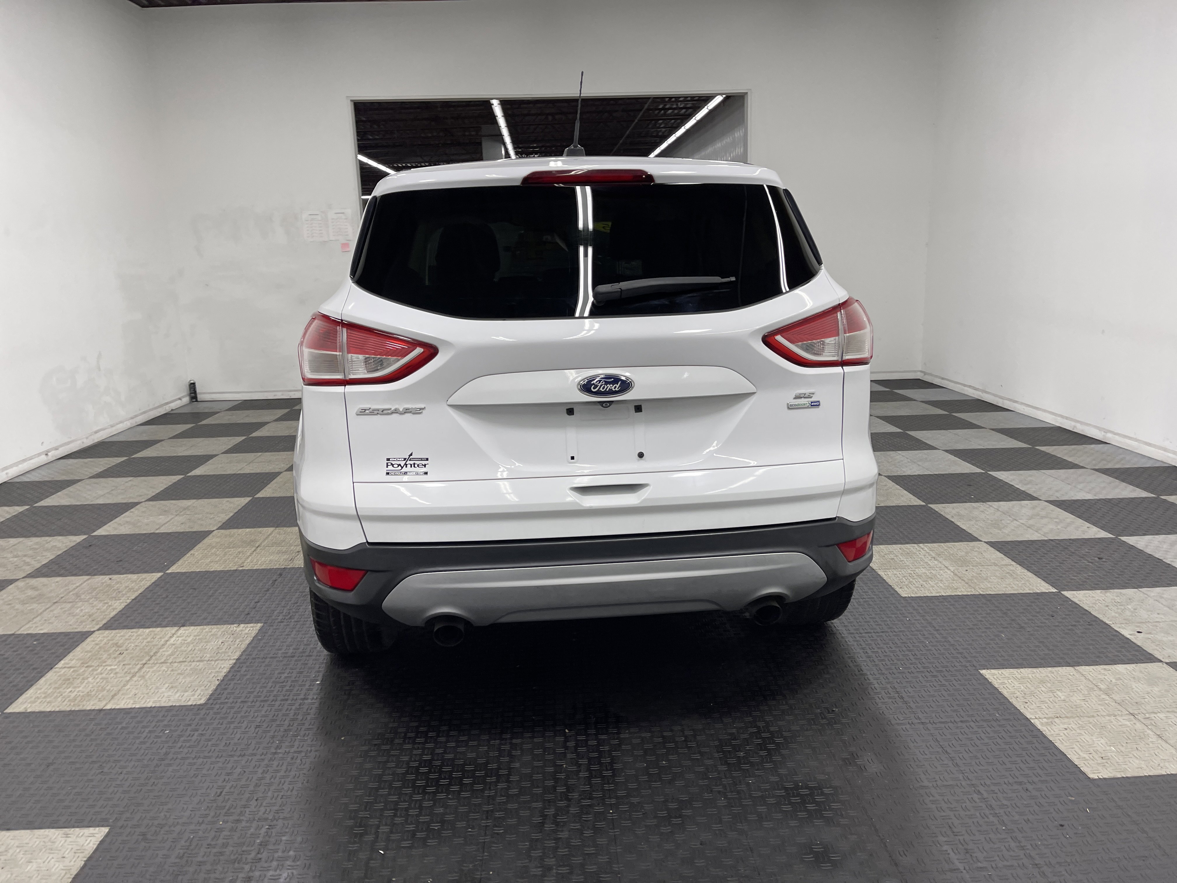 Used 2015 Ford Escape SE image 6