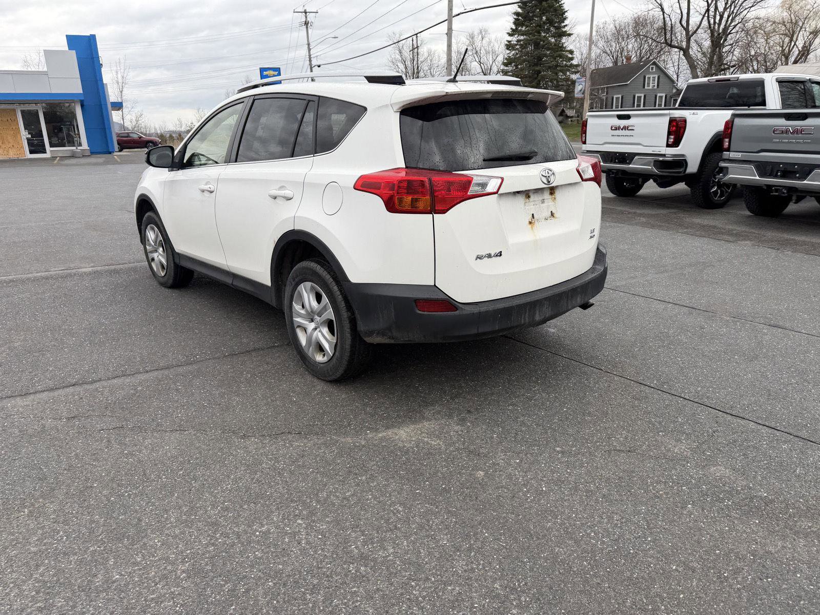 Used 2013 Toyota RAV4 LE image 6