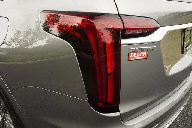 Used 2024 Cadillac XT6 Premium Luxury w/ Technology Package FWD image 36