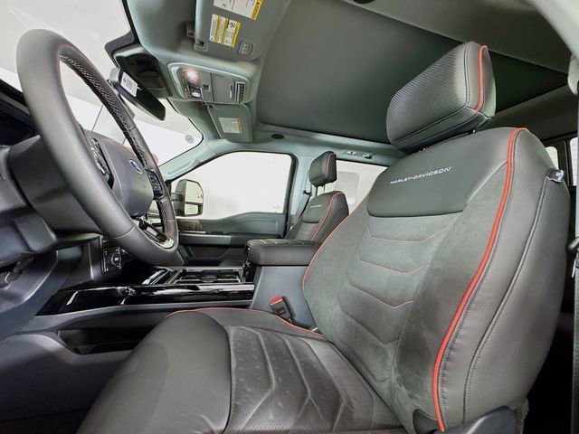 New 2026 Ford F250 Lariat w/ Black Appearance Package image 22