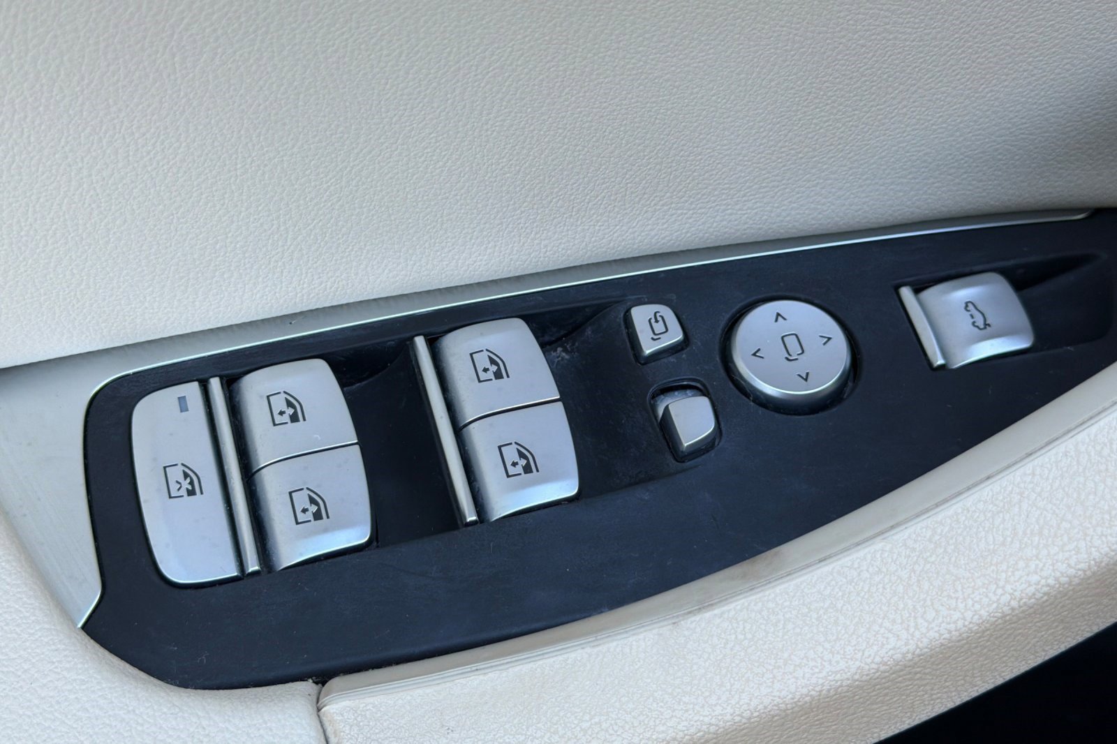 Certified 2023 BMW X3 sDrive30i w/ Convenience Package image 13