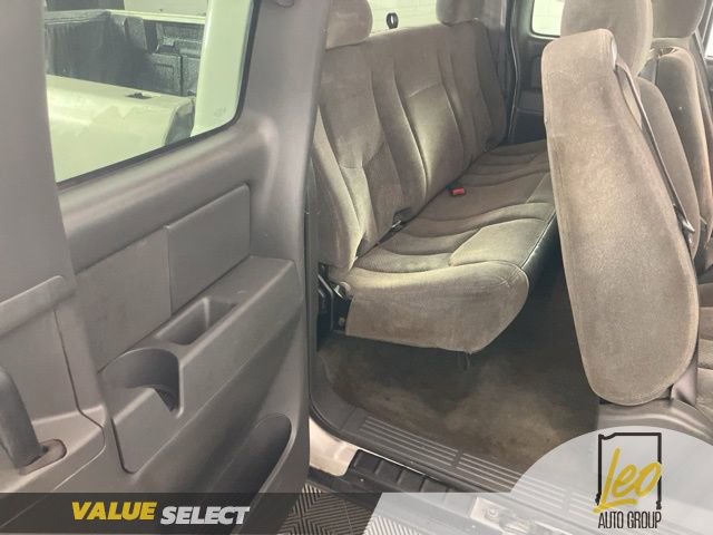 Used 2005 Chevrolet Silverado 1500 LS w/ Light Duty Power Package AWD/4WD image 19