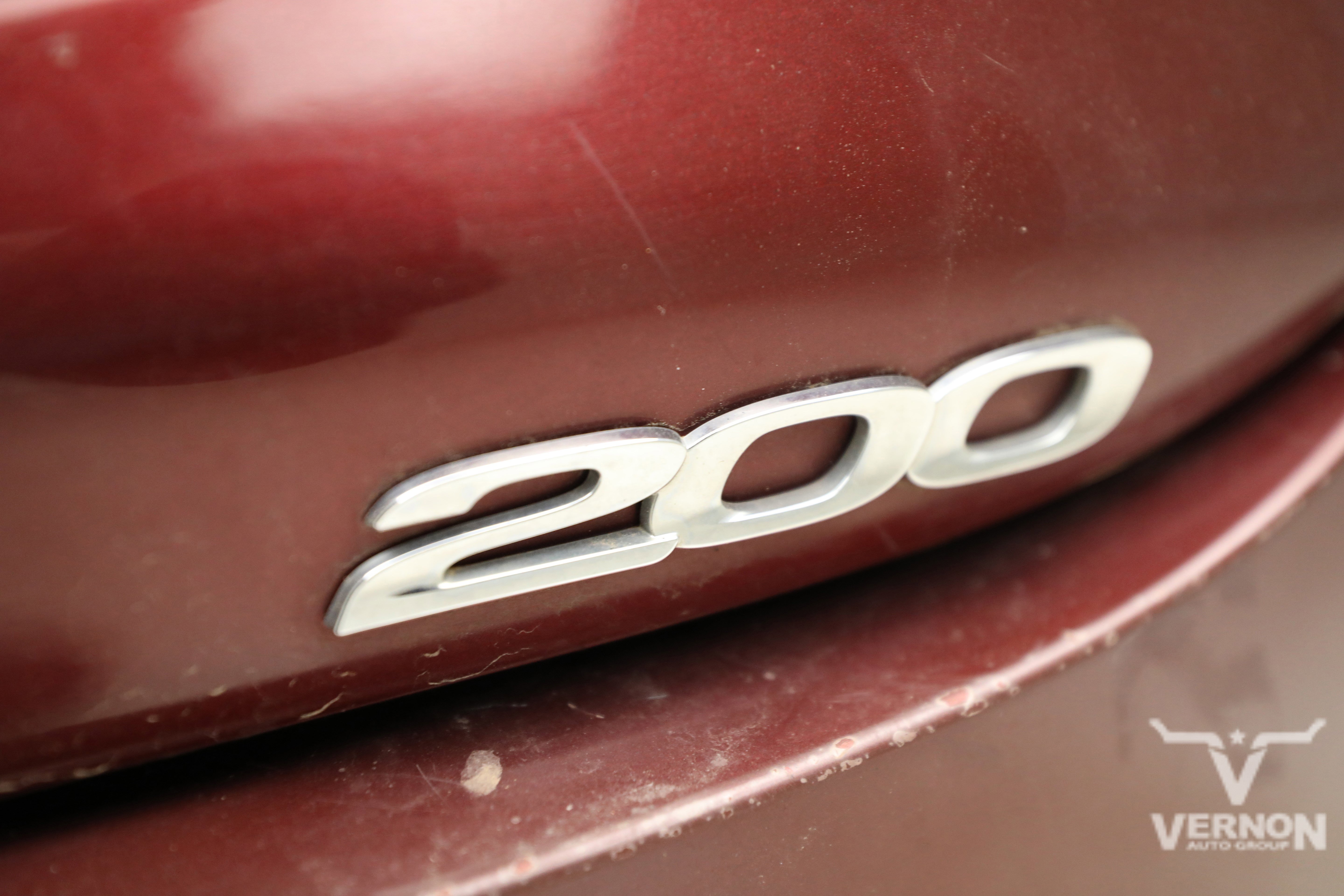 Used 2015 Chrysler 200 LX FWD image 4