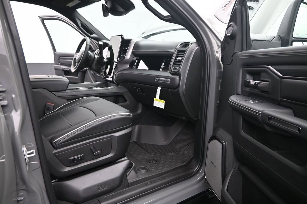 New 2026 RAM 2500 Rebel AWD/4WD image 17
