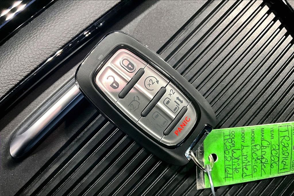 New 2026 Chrysler Pacifica Limited w/ S Appearance Package image 23