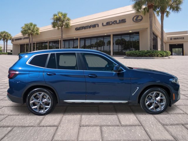 Used 2024 BMW X3 xDrive30i w/ Premium Package AWD/4WD image 3