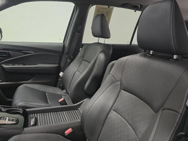 Used 2023 Honda Passport Elite image 21