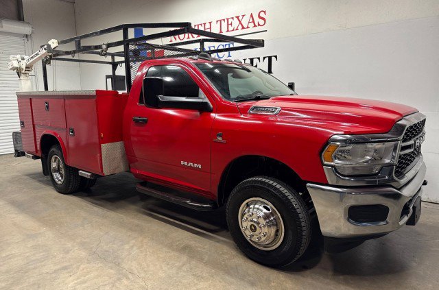 Used 2020 RAM 3500 Tradesman w/ Chrome Appearance Group image 3