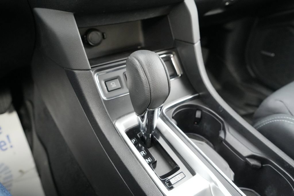 Used 2023 Subaru Ascent Limited w/ Technology Package image 34