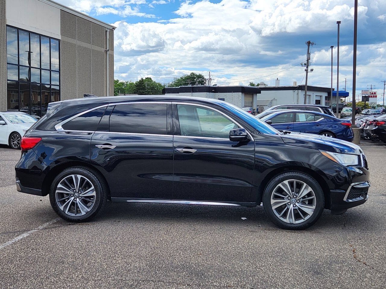 Used 2019 Acura MDX w/ Technology Package AWD/4WD image 10