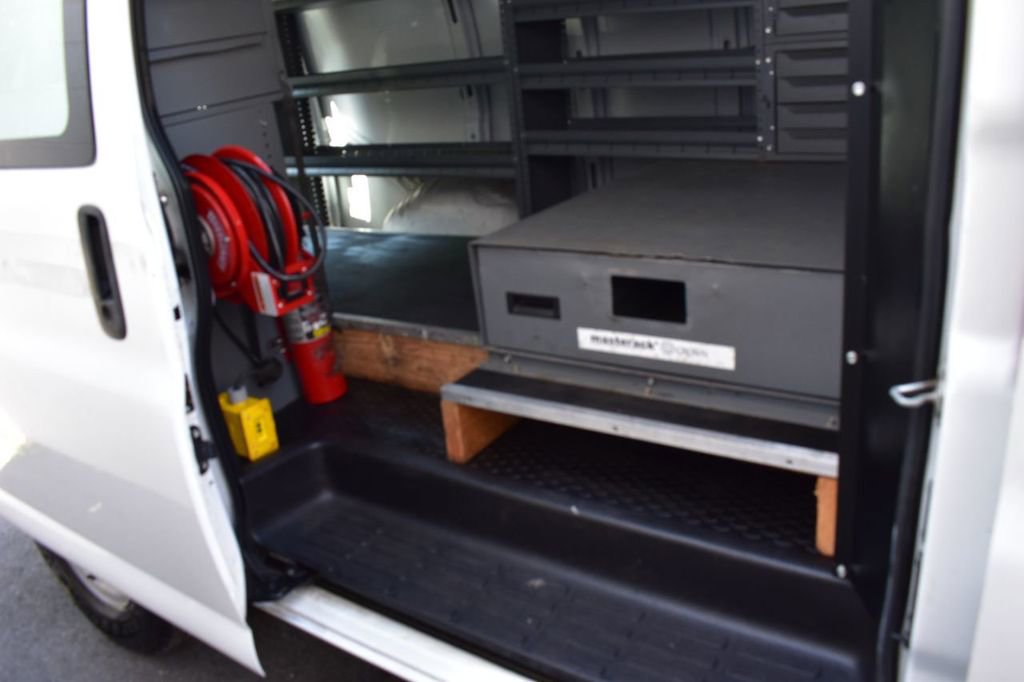 Used 2014 Chevrolet Express 2500 image 19