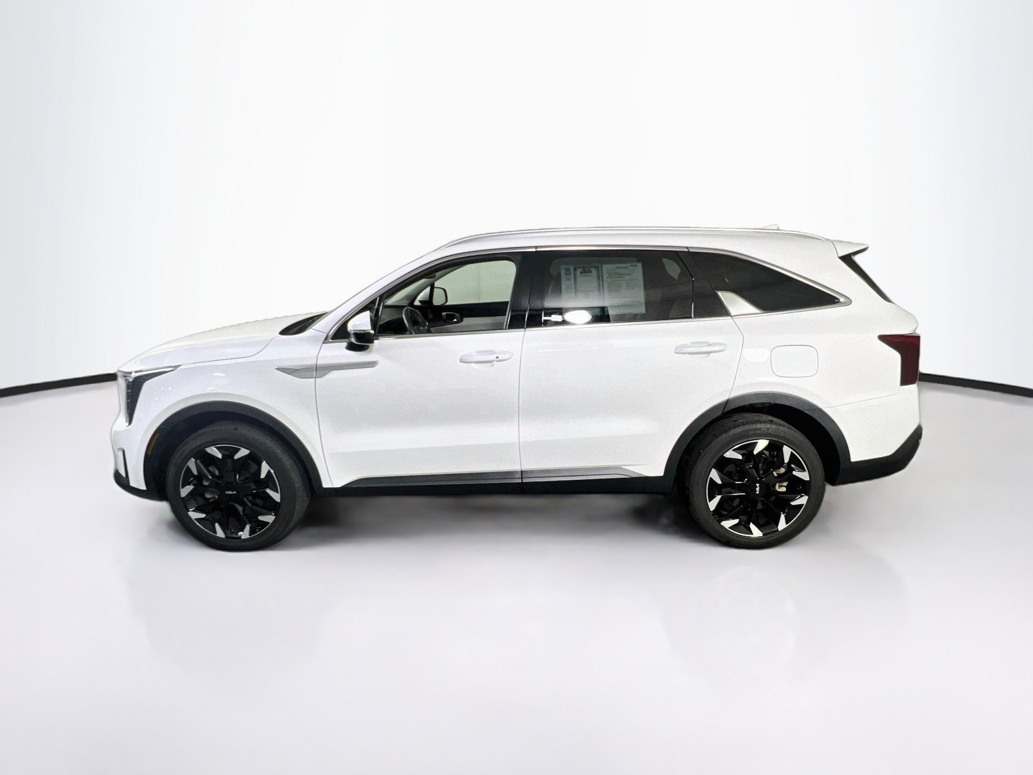 Used 2025 Kia Sorento EX w/ Panoramic Sunroof Package AWD/4WD image 8