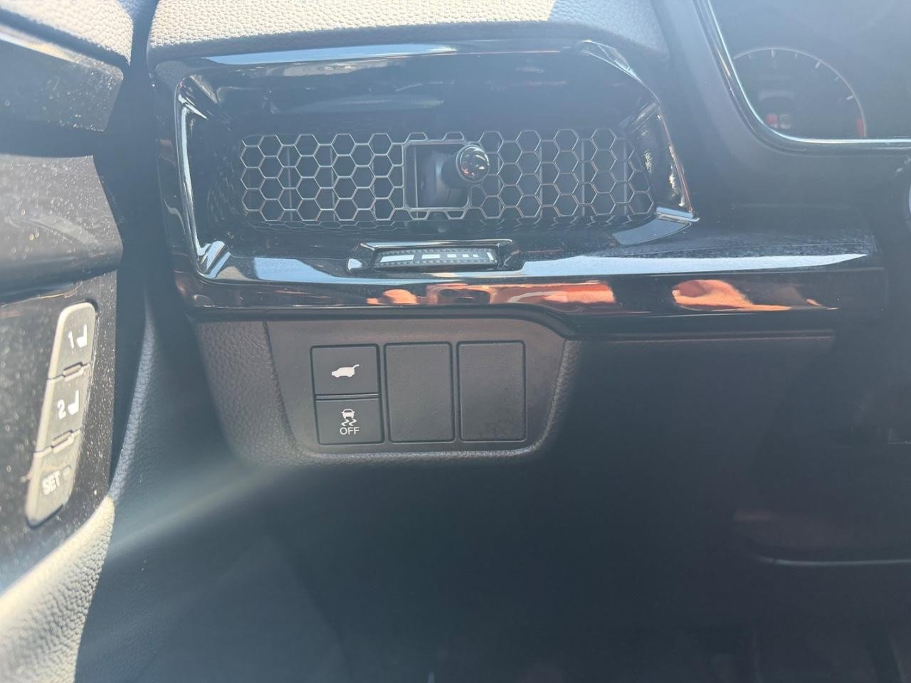 Certified 2025 Honda CR-V EX-L image 28