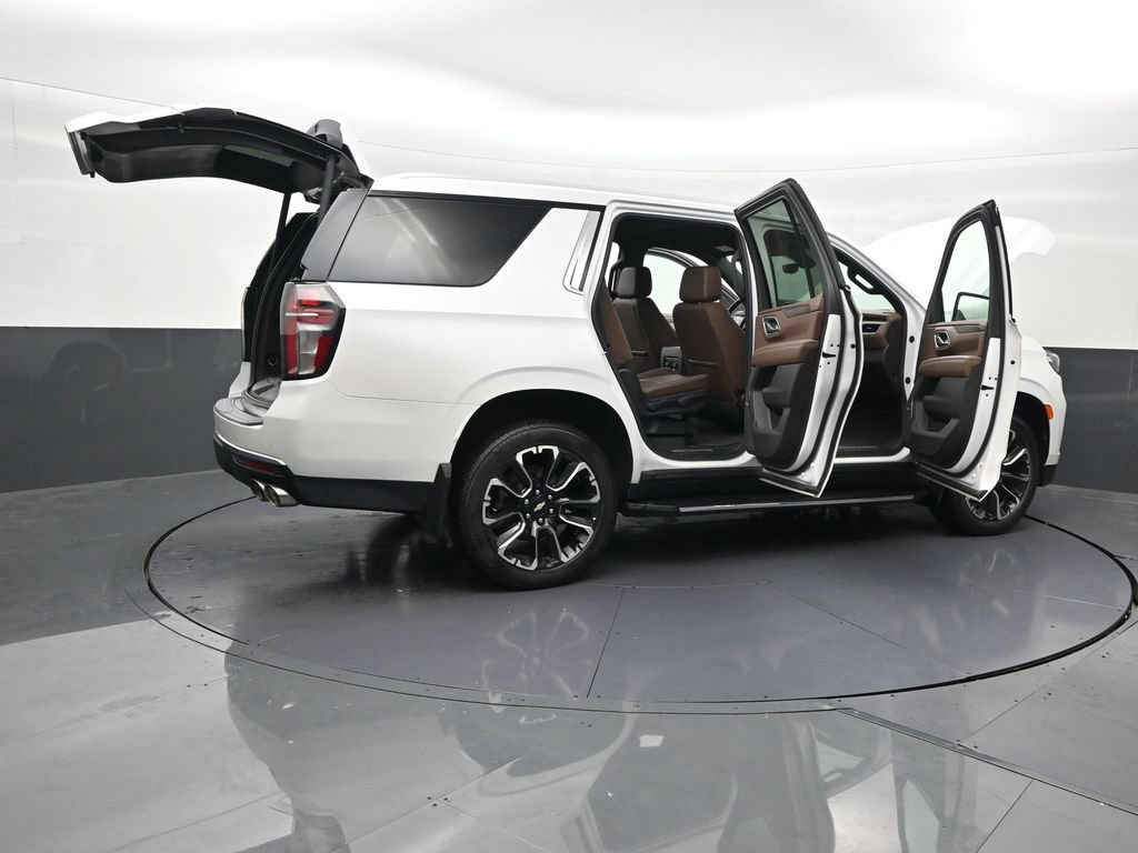 Used 2022 Chevrolet Tahoe High Country AWD/4WD image 32