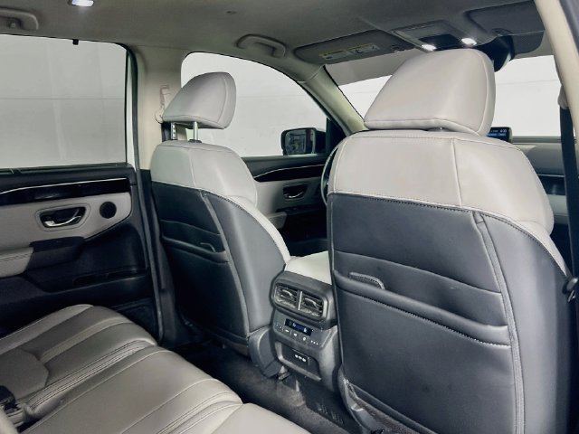 Certified 2025 Honda Pilot EX-L image 8