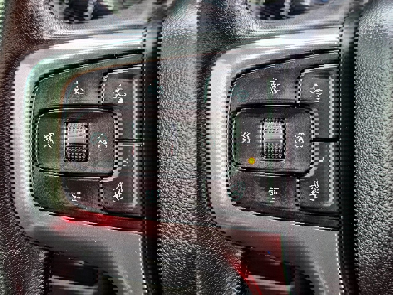 Used 2022 Chevrolet Tahoe LT w/ Luxury Package image 24