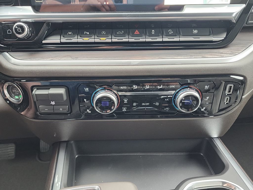 New 2026 GMC Sierra 1500 SLT w/ SLT Premium Plus Package image 28