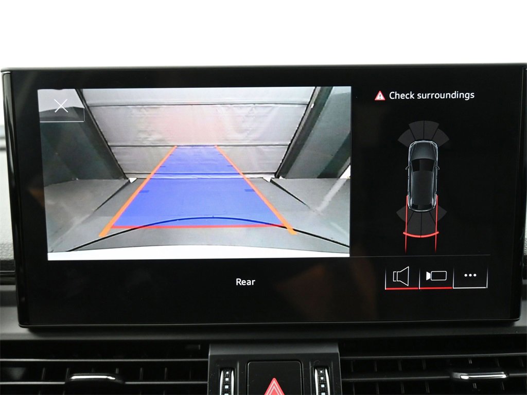 Used 2024 Audi Q5 2.0T Premium w/ Convenience Package image 12