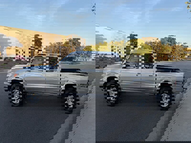 Used 2003 Toyota Tacoma PreRunner image 8