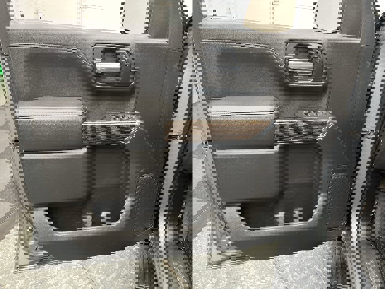 Used 2019 GMC Sierra 1500 SLE w/ SLE Value Package image 6