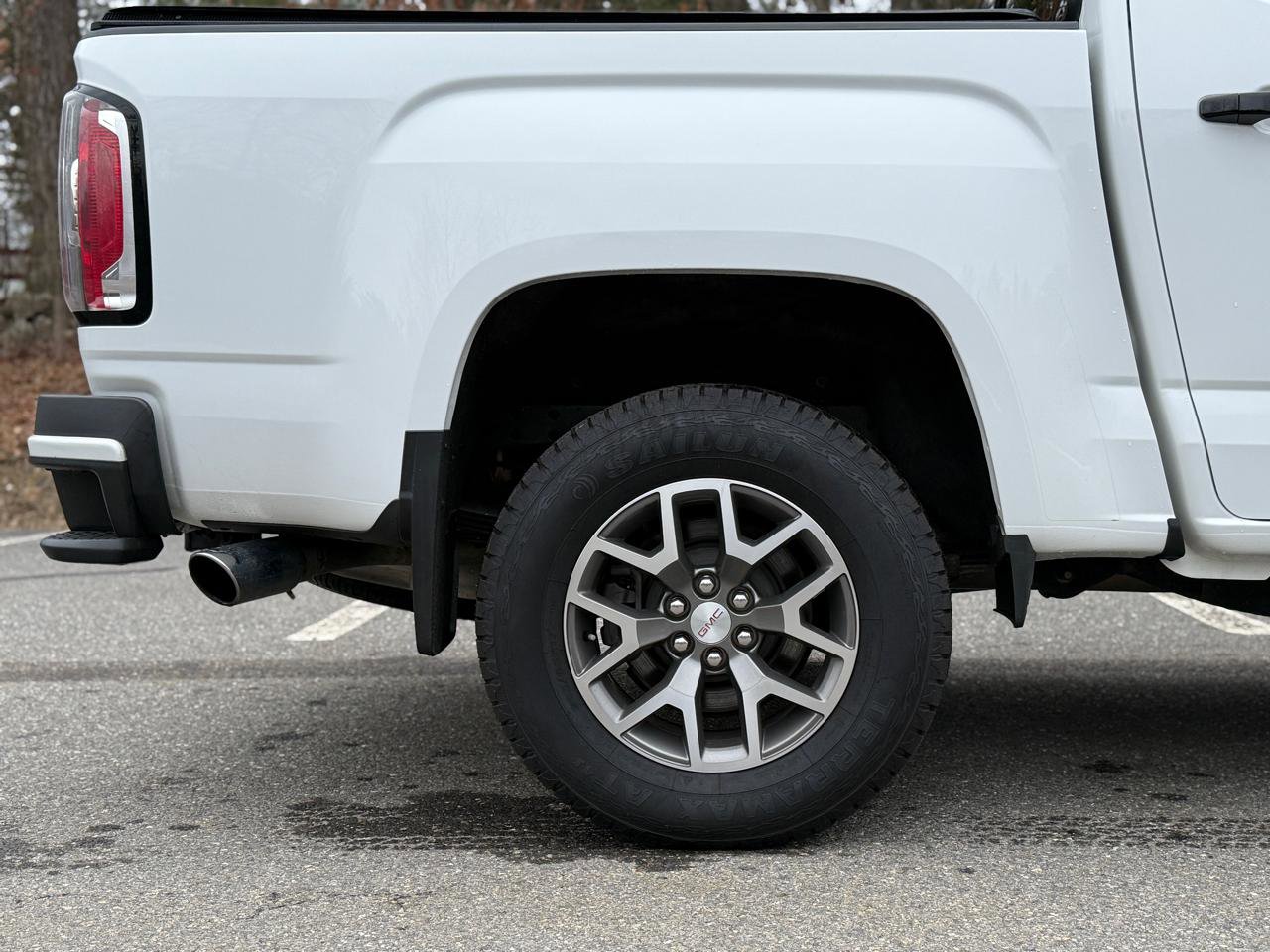 Used 2021 GMC Canyon AT4 image 9