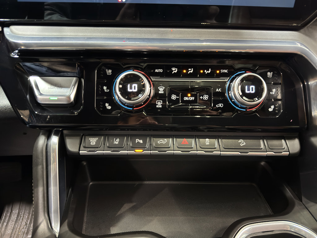 Used 2025 GMC Sierra 3500 Denali Ultimate image 36