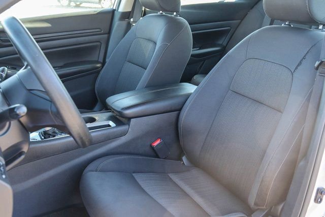 Used 2024 Nissan Altima 2.5 S image 10