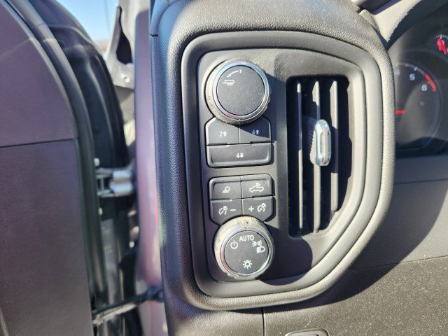 Used 2025 Chevrolet Silverado 2500 Custom w/ Custom Value Package image 32