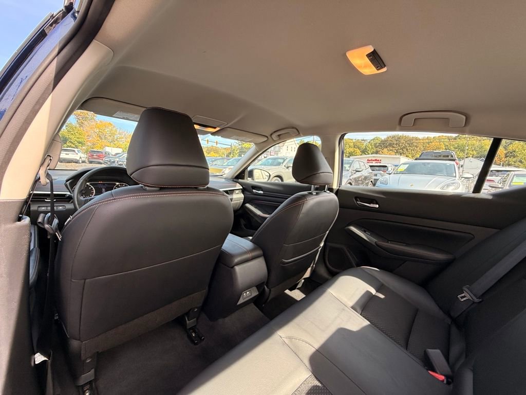 Used 2022 Nissan Altima 2.5 SR FWD image 16