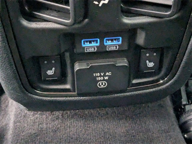 Used 2018 Dodge Durango SRT w/ SRT Interior Appearance Group image 28