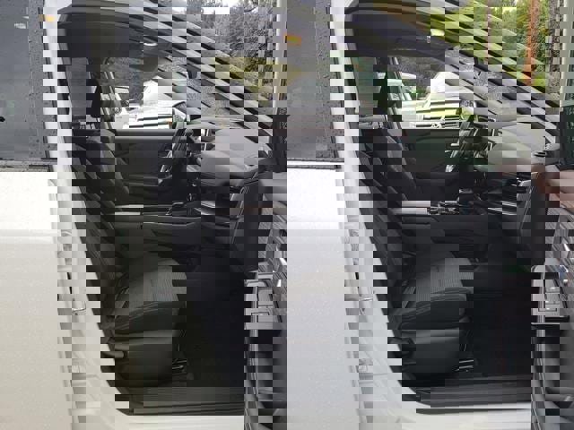 Used 2022 Nissan Rogue SV image 15