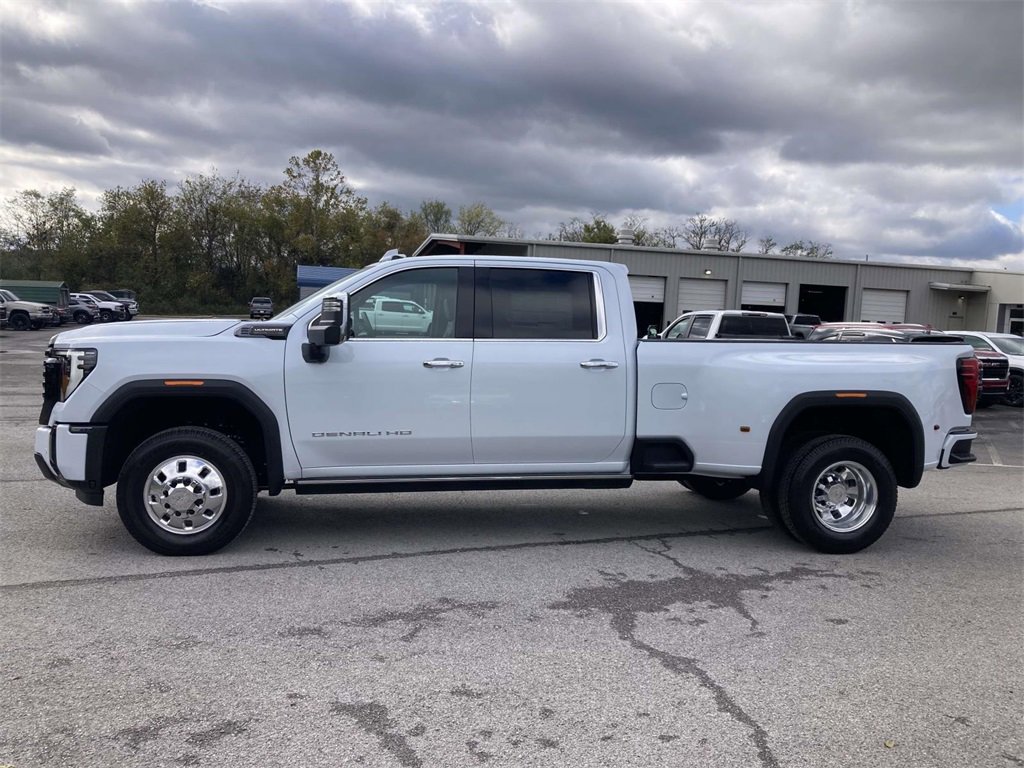 New 2026 GMC Sierra 3500 Denali Ultimate image 7