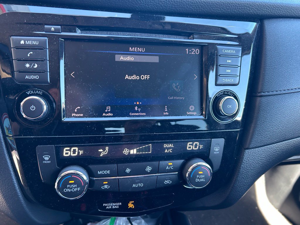 Used 2020 Nissan Rogue SV AWD/4WD image 10