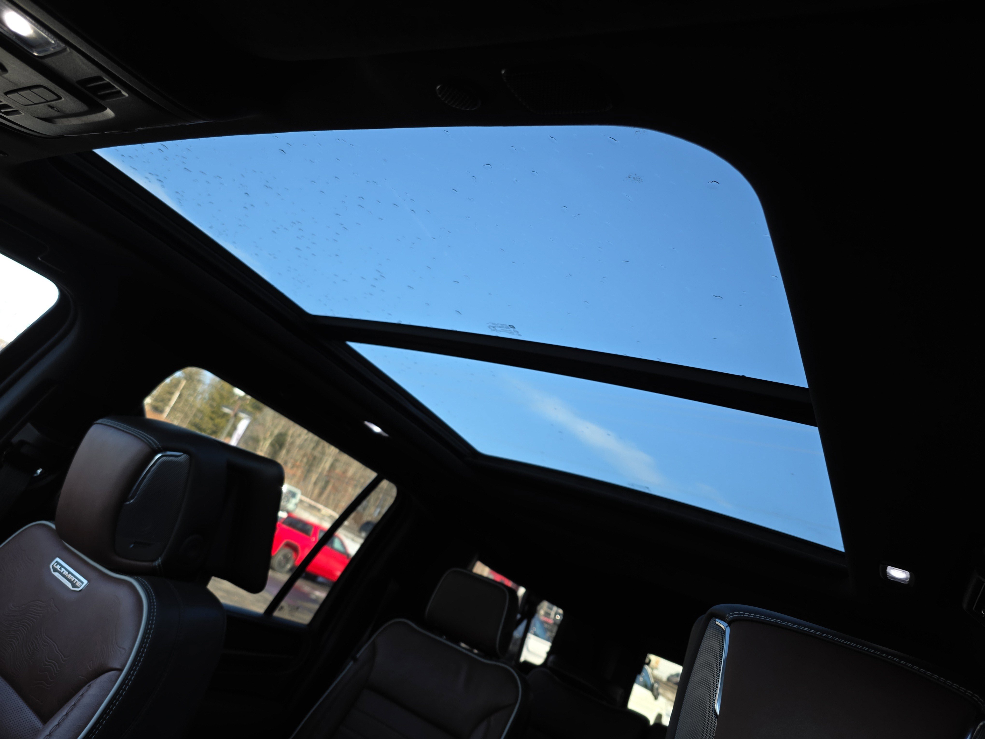 Used 2023 GMC Yukon XL Denali Ultimate image 34